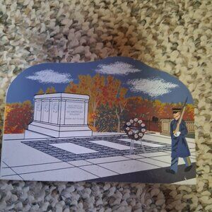 TOMB OF THE UNKNOWN SOLDIER-SHELF SITTER